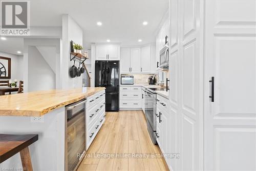 4335 Perth Road 119, Perth East (Ellice), ON - Indoor Photo Showing Kitchen With Upgraded Kitchen