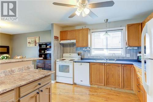 793 Lavery Street, North Perth (Listowel), ON - Indoor Photo Showing Kitchen With Double Sink