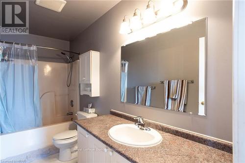 793 Lavery Street, North Perth (Listowel), ON - Indoor Photo Showing Bathroom