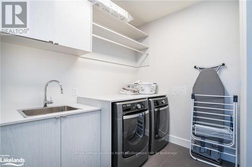 143 Wyandot Court, Blue Mountains (Blue Mountain Resort Area), ON - Indoor Photo Showing Laundry Room