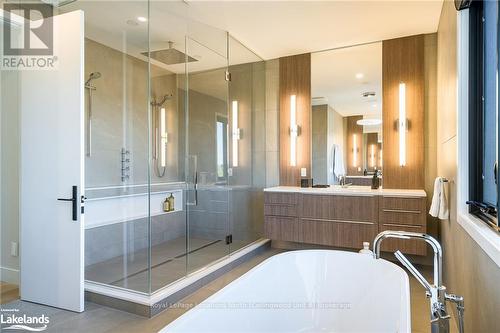 143 Wyandot Court, Blue Mountains (Blue Mountain Resort Area), ON - Indoor Photo Showing Bathroom