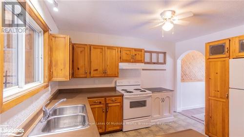 1125 Fairy Falls Road, Lake Of Bays (Mclean), ON - Indoor Photo Showing Kitchen With Double Sink