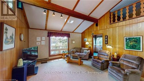 583301 60 Side Road, Chatsworth, ON - Indoor