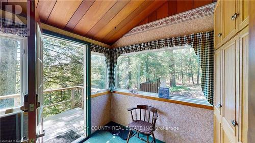 583301 60 Side Road, Chatsworth, ON - Indoor Photo Showing Other Room