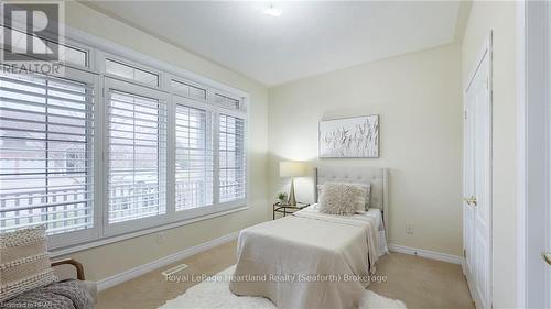 8 Macpherson Avenue, Huron East (Egmondville), ON - Indoor Photo Showing Bedroom