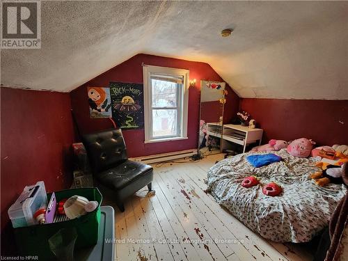 7 Jane Street, Morris-Turnberry (Belgrave), ON - Indoor Photo Showing Bedroom