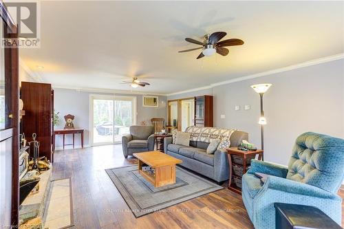 205 London Road, Huron-Kinloss, ON - Indoor Photo Showing Living Room