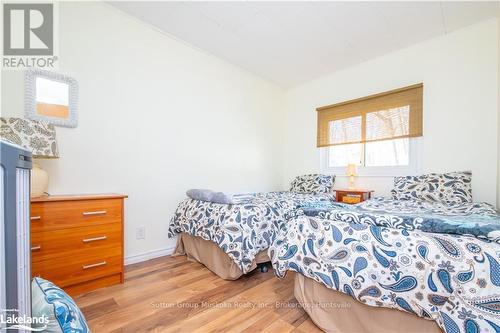 562 & 568 Waseosa Lake Road, Huntsville (Chaffey), ON - Indoor Photo Showing Bedroom