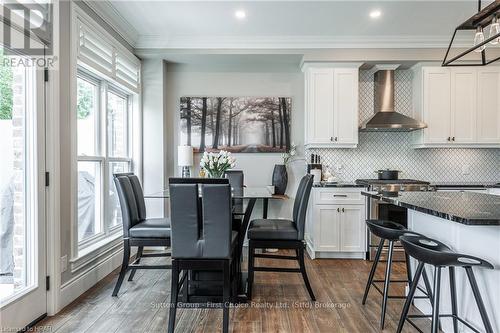 109 - 362 Fairview Street, Wilmot, ON - Indoor Photo Showing Dining Room