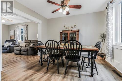 2504 6Th Avenue W, Owen Sound, ON - Indoor Photo Showing Dining Room