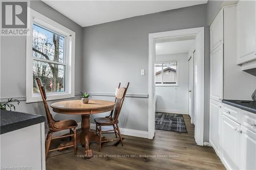 2504 6Th Avenue W, Owen Sound, ON - Indoor Photo Showing Dining Room