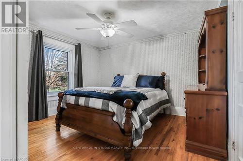 2504 6Th Avenue W, Owen Sound, ON - Indoor Photo Showing Bedroom