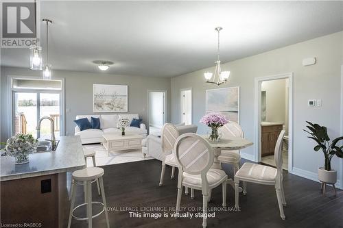 376 Hawthorne Street, Saugeen Shores, ON - Indoor Photo Showing Dining Room