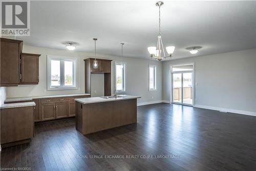 376 Hawthorne Street, Saugeen Shores, ON - Indoor Photo Showing Other Room