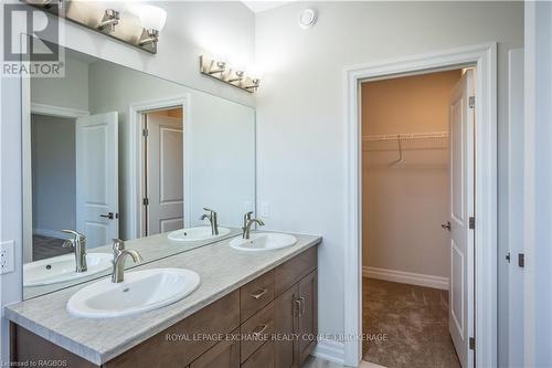 376 Hawthorne Street, Saugeen Shores, ON - Indoor Photo Showing Bathroom