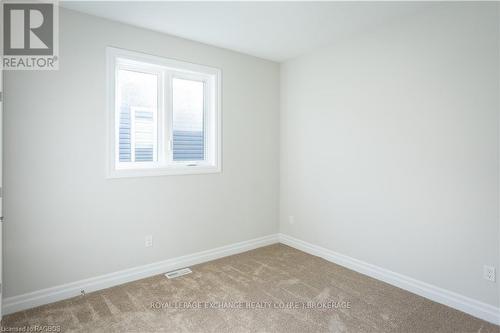 376 Hawthorne Street, Saugeen Shores, ON - Indoor Photo Showing Other Room