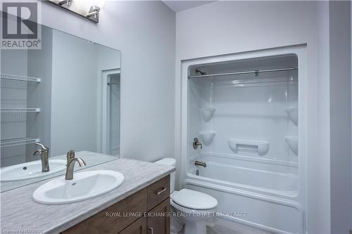 376 Hawthorne Street, Saugeen Shores, ON - Indoor Photo Showing Bathroom