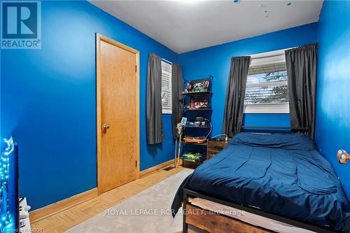 315 2Nd Street, Hanover, ON - Indoor Photo Showing Bedroom