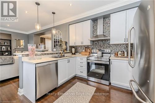 174 Coulthard Boulevard, Cambridge, ON - Indoor Photo Showing Kitchen