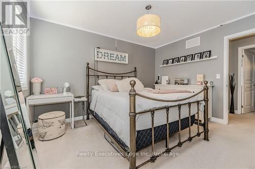 174 Coulthard Boulevard, Cambridge, ON - Indoor Photo Showing Bedroom