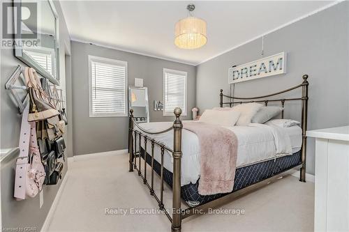 174 Coulthard Boulevard, Cambridge, ON - Indoor Photo Showing Bedroom