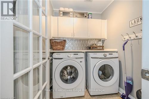 174 Coulthard Boulevard, Cambridge, ON - Indoor Photo Showing Laundry Room