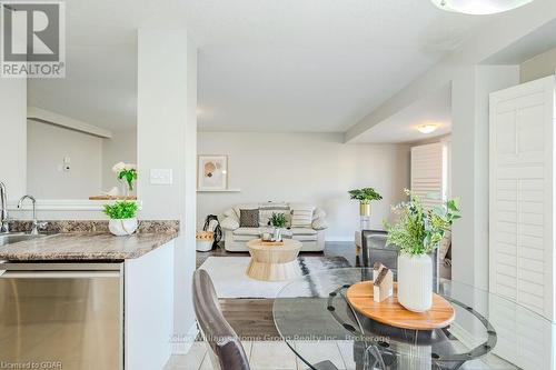 50 Wilkie Crescent, Guelph (Pine Ridge), ON - Indoor Photo Showing Dining Room