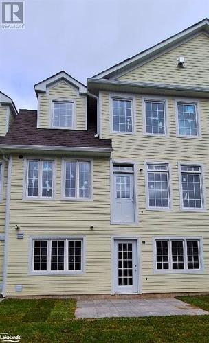 14 Leeds Court, Bracebridge (Monck (Bracebridge)), ON - Outdoor With Facade