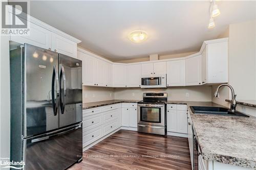 Gl5 - 10B Kimberley Avenue, Bracebridge (Macaulay), ON - Indoor Photo Showing Kitchen With Double Sink