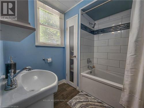 31 Clarinda Street, South Bruce, ON - Indoor Photo Showing Bathroom