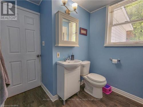 31 Clarinda Street, South Bruce, ON - Indoor Photo Showing Bathroom