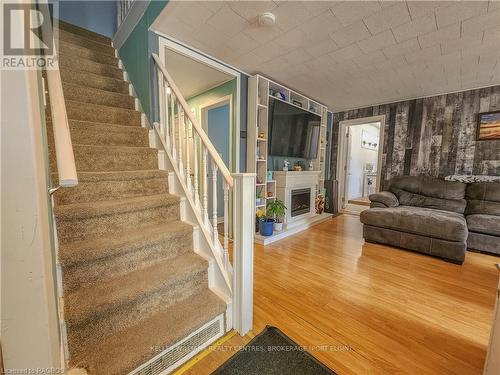 31 Clarinda Street, South Bruce, ON - Indoor With Fireplace