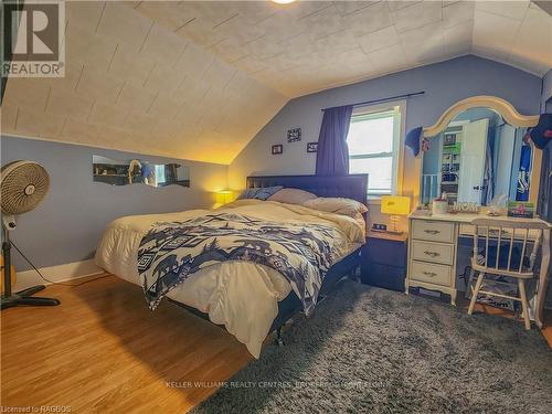 31 Clarinda Street, South Bruce, ON - Indoor Photo Showing Bedroom