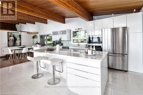 505424 Grey Road 1, Georgian Bluffs, ON - Indoor Photo Showing Kitchen