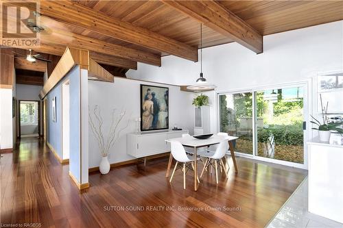 505424 Grey Road 1, Georgian Bluffs, ON - Indoor Photo Showing Dining Room