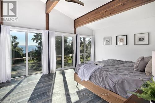 505424 Grey Road 1, Georgian Bluffs, ON - Indoor Photo Showing Bedroom