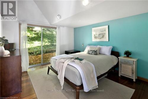 505424 Grey Road 1, Georgian Bluffs, ON - Indoor Photo Showing Bedroom