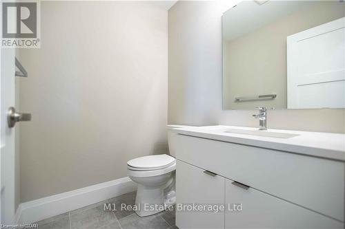 801 - 73 Arthur Street S, Guelph (Two Rivers), ON - Indoor Photo Showing Bathroom