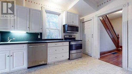 550 10Th Street A West, Owen Sound, ON - Indoor Photo Showing Kitchen