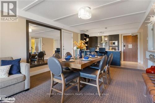 5202/5204 - 9 Harbour Street E, Collingwood, ON - Indoor Photo Showing Dining Room