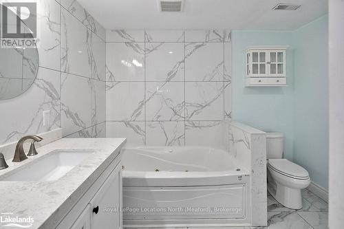 194 Centre Street, Meaford, ON - Indoor Photo Showing Bathroom