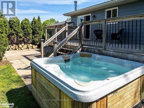 194 Centre Street, Meaford, ON - Outdoor With Deck Patio Veranda