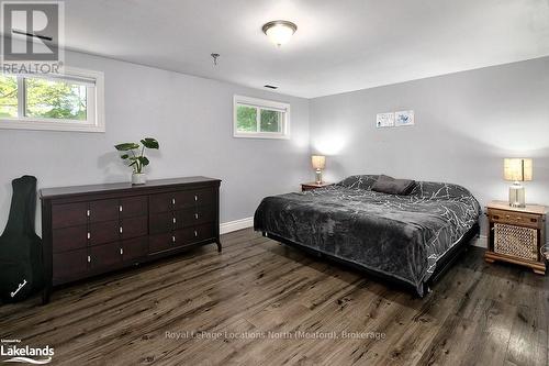 194 Centre Street, Meaford, ON - Indoor Photo Showing Bedroom