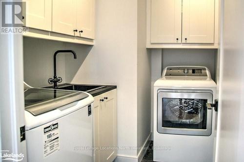 133 Young Drive, Grey Highlands, ON - Indoor Photo Showing Laundry Room