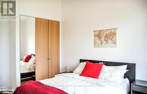 133 Young Drive, Grey Highlands, ON - Indoor Photo Showing Bedroom