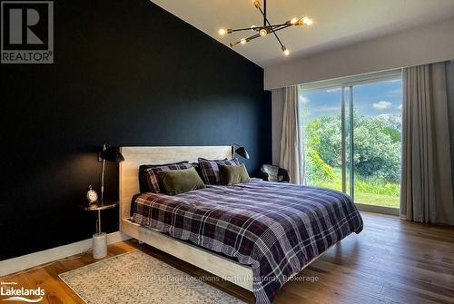 133 Young Drive, Grey Highlands, ON - Indoor Photo Showing Bedroom