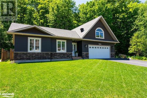 18 Macarthur Drive, Bracebridge (Monck (Bracebridge)), ON - Outdoor