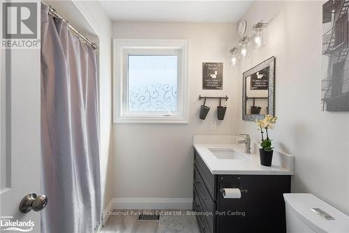 18 Macarthur Drive, Bracebridge (Monck (Bracebridge)), ON - Indoor Photo Showing Bathroom