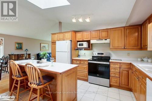 7 Country Crescent, Meaford, ON - Indoor Photo Showing Kitchen