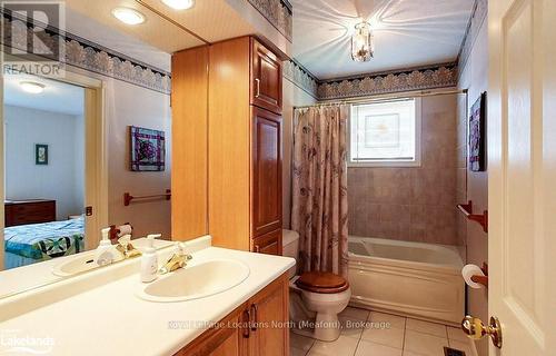 7 Country Crescent, Meaford, ON - Indoor Photo Showing Bathroom